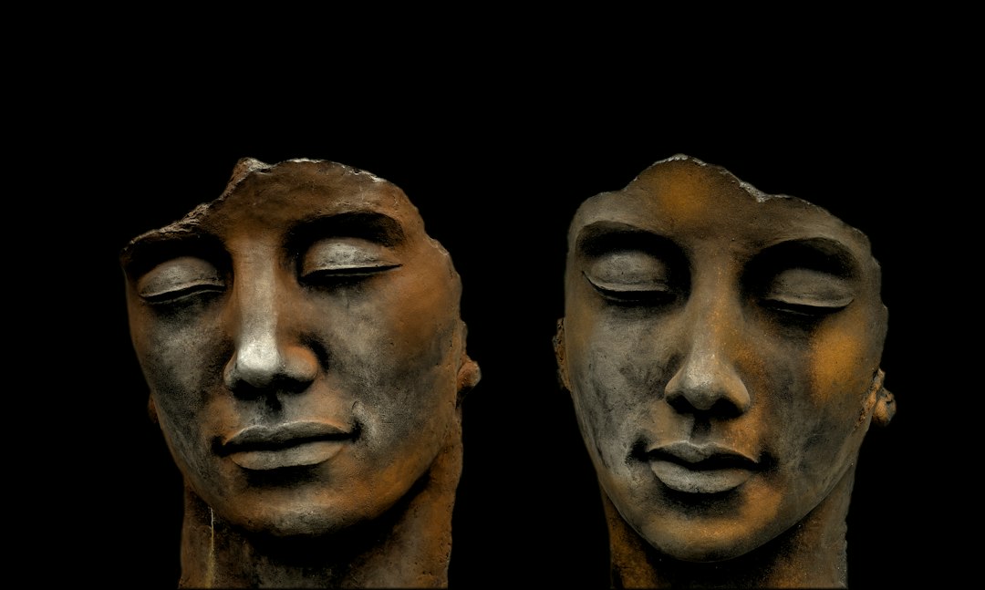 Gallery sculpture — illustrative photo by Ricardo Gomez Angel